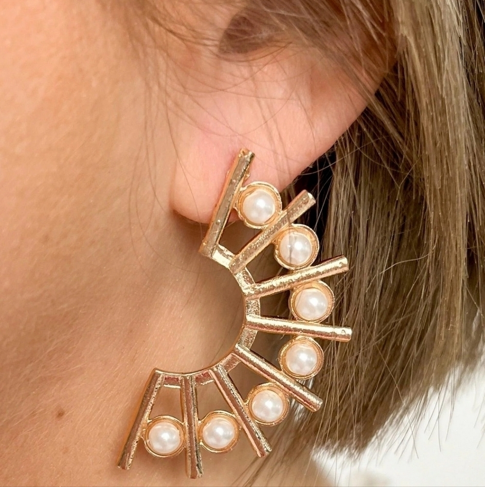 Gold faux pearl dangle earrings half moon evening Formal Wedding Bridal 💖2/$30